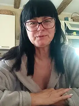 Snapshot of AliceSwan57 chatting on 05-22-26, 04:41 AliceSwan57 online show from 05-22-26, 04:41