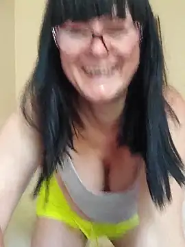 Snapshot of AliceSwan57 chatting on 06-01-26, 08:16 AliceSwan57 online show from 06-01-26, 08:16