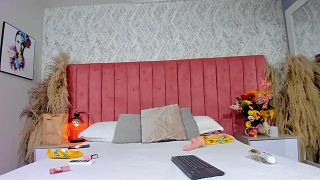 chiarabonds online show from 03-08-26, 05:17