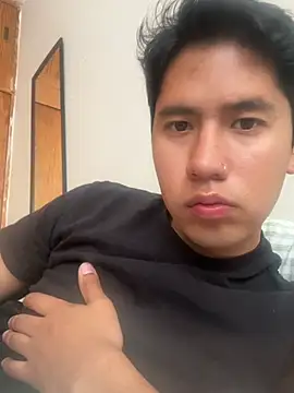 Snapshot of Jleonardolr chatting on 02-21-26, 06:31 Jleonardolr online show from 02-21-26, 06:31