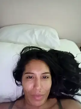 LizaLorini online show from 04-22-26, 04:04