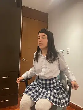 Snapshot of Sweet_t3Em chatting on 05-16-26, 10:36 Sweet t3Em online show from 05-16-26, 10:36
