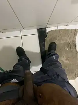 Snapshot of hudson19cm chatting on 03-19-26, 06:56 hudson19cm online show from 03-19-26, 06:56