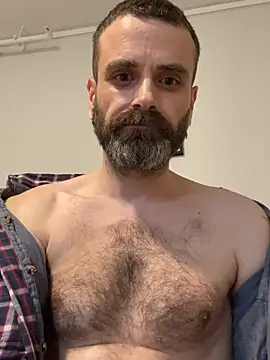 Snapshot of Wichoneisit chatting on 03-10-26, 01:27 Wichoneisit online show from 03-10-26, 01:27