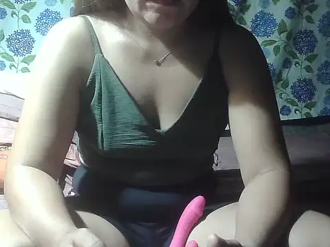 Snapshot of juliana_babe chatting on 05-10-26, 12:10 juliana babe online show from 05-10-26, 12:10