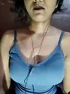 Snapshot of Ayesha_Khan1 chatting on 05-27-26, 12:51 Ayesha Khan1 online show from 05-27-26, 12:51