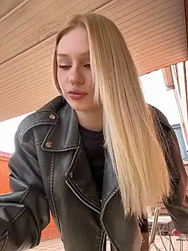 DayaFoxy online show from 03-29-26, 05:40