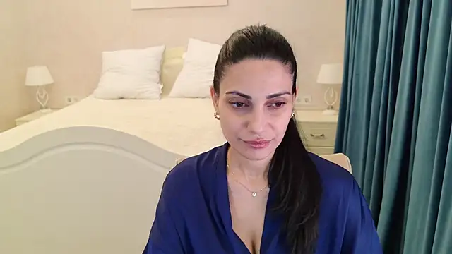Snapshot of LovelyBeatrice chatting on 06-25-26, 06:45 LovelyBeatrice online show from 06-25-26, 06:45