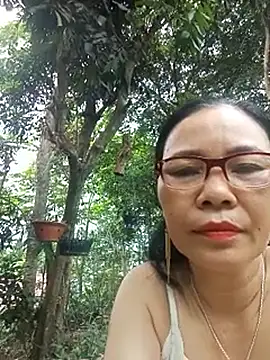 Nuna 689 online show from 04-11-26, 02:27