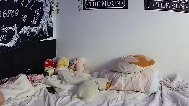 Snapshot of ariane_kimiko chatting on 03-05-26, 09:00 ariane kimiko online show from 03-05-26, 09:00