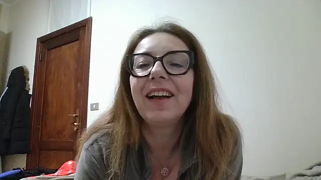 Snapshot of Miasexmilf chatting on 02-24-26, 04:54 Miasexmilf online show from 02-24-26, 04:54