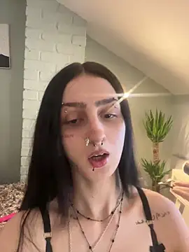 bellaxlauren online show from 03-24-26, 03:50