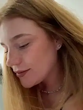 Snapshot of SunnyGrin chatting on 02-24-26, 06:39 SunnyGrin online show from 02-24-26, 06:39