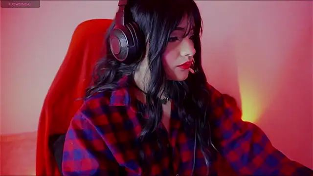 Snapshot of aramjones chatting on 02-06-26, 09:56 aramjones online show from 02-06-26, 09:56