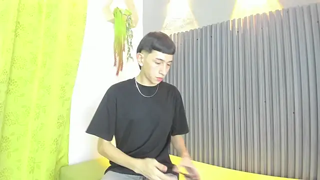 lian cameron online show from 03-03-26, 04:07