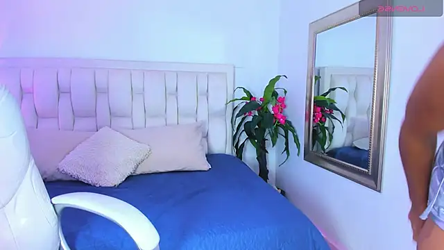 Anita23   online show from 03-08-26, 02:59