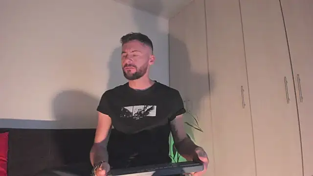 Erickpritz xh online show from 04-05-26, 01:58