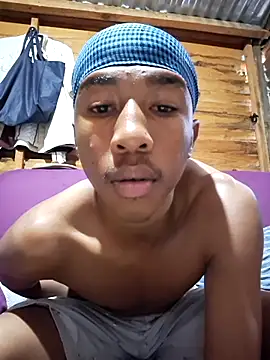 Peterveero12 online show from 02-18-26, 05:09