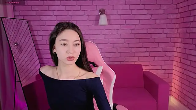 Nicole Brownie online show from 03-27-26, 12:49