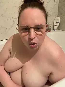 Sarahtjeuh  online show from 04-21-26, 07:39