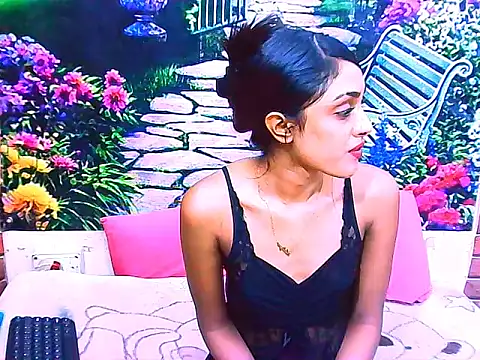 IndianPretty14u2Luv online show from 04-17-26, 09:45