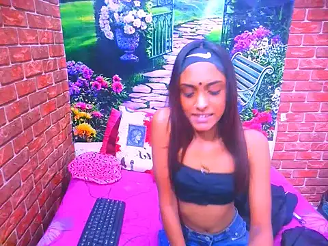 Snapshot of IndianPretty14u2Luv chatting on 06-15-26, 05:09 IndianPretty14u2Luv online show from 06-15-26, 05:09