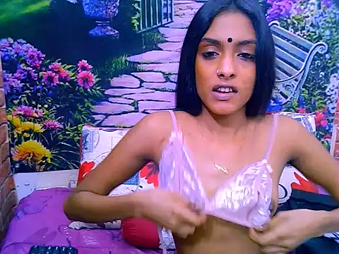 Snapshot of IndianPretty14u2Luv chatting on 06-25-26, 05:12 IndianPretty14u2Luv online show from 06-25-26, 05:12