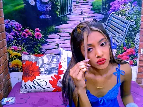 Snapshot of IndianPretty14u2Luv chatting on 07-08-26, 07:35 IndianPretty14u2Luv online show from 07-08-26, 07:35