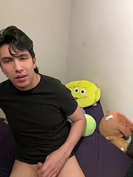 Snapshot of mikahorny chatting on 02-15-26, 07:27 mikahorny online show from 02-15-26, 07:27