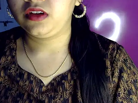 Cute Aliyaa online show from 07-17-26, 01:40
