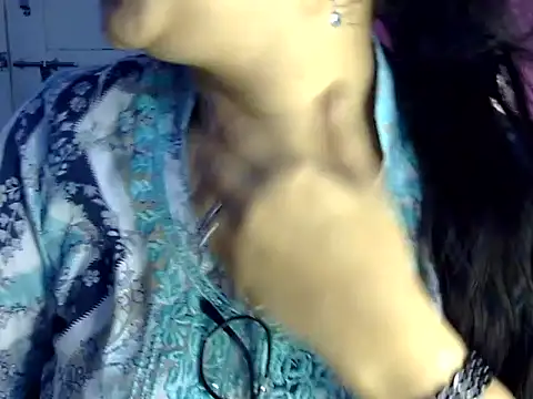 Cute Aliyaa online show from 07-22-26, 12:30