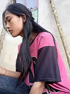 Snapshot of Hoa-tuylip chatting on 05-16-26, 10:36 Hoa-tuylip online show from 05-16-26, 10:36
