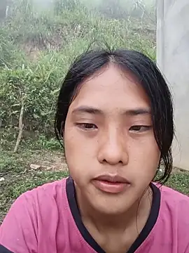 Snapshot of Hoa-tuylip chatting on 05-22-26, 12:40 Hoa-tuylip online show from 05-22-26, 12:40