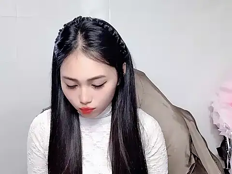 Snapshot of Thuy79 chatting on 02-03-26, 03:50 Thuy79 online show from 02-03-26, 03:50