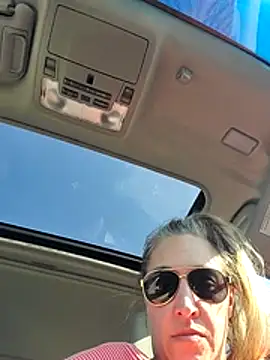 Snapshot of Sunflower0025 chatting on 02-13-26, 09:22 Sunflower0025 online show from 02-13-26, 09:22