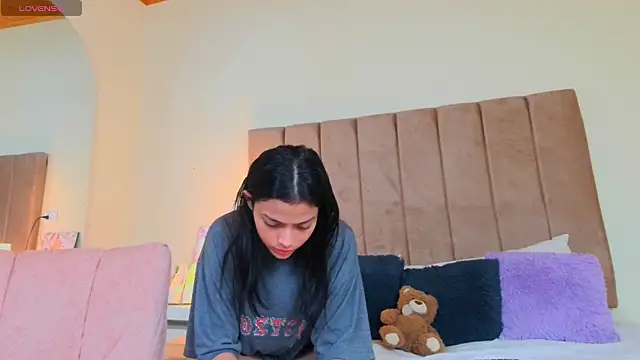 Snapshot of LANA_LARSEN chatting on 03-13-26, 11:39 LANA LARSEN online show from 03-13-26, 11:39