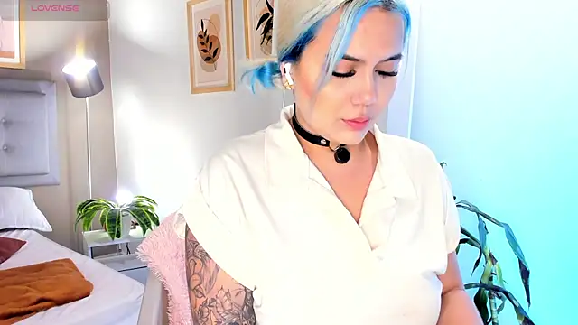 SalomeStorm  online show from 04-01-26, 03:20