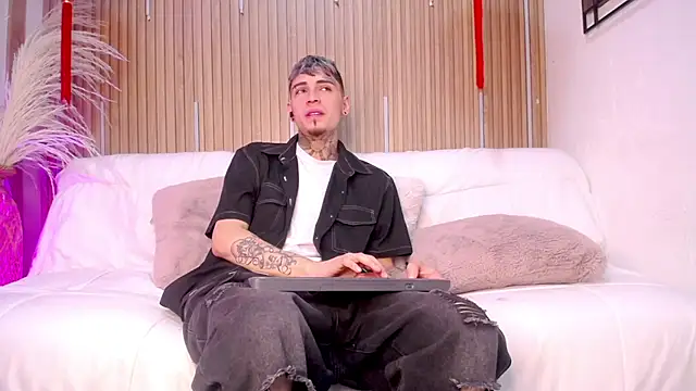 Max Hader online show from 03-02-26, 04:36