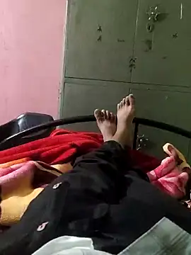 Snapshot of jesse_pinkman99 chatting on 03-05-26, 06:04 jesse pinkman99 online show from 03-05-26, 06:04