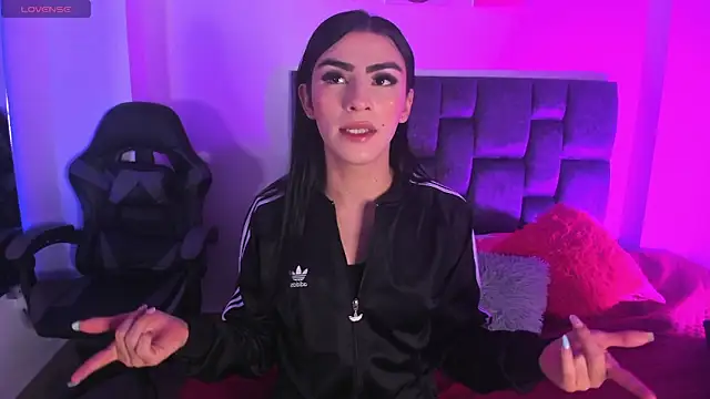 Isabella Moon9 online show from 04-21-26, 11:38