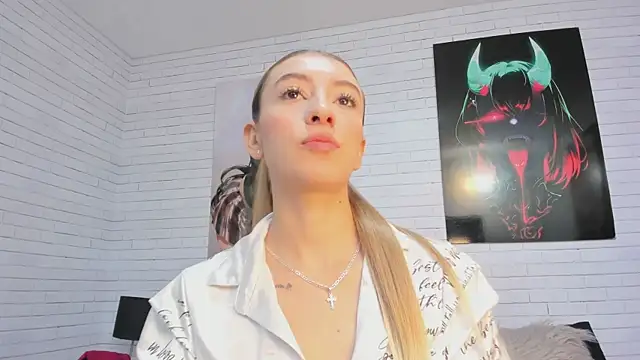 AlanaaHell online show from 03-31-26, 11:05