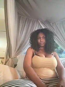 Snapshot of Ebonythroat777 chatting on 07-21-26, 12:13 Ebonythroat777 online show from 07-21-26, 12:13