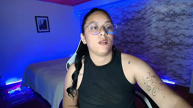 Camila IRoose online show from 04-22-26, 10:00