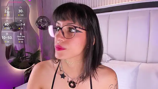 ViolettaColinss online show from 07-17-26, 11:39