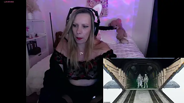 ArchangelTheFrancaise online show from 04-13-26, 08:03