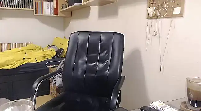 katemodel online show from 01-03-25, 09:58