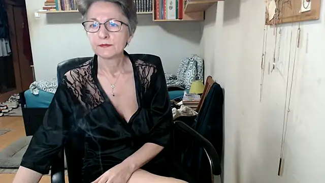 katemodel online show from 09-19-25, 06:48