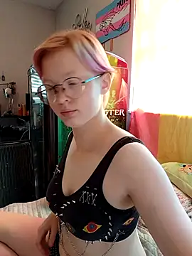 Snapshot of JennaFluid chatting on 07-16-26, 09:32 JennaFluid online show from 07-16-26, 09:32