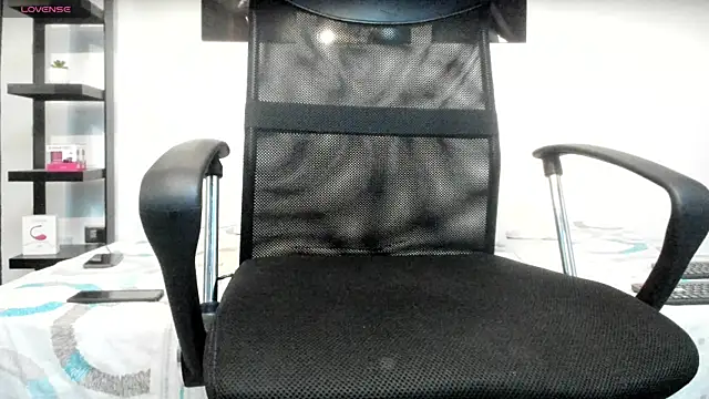Snapshot of milo_cruz_ chatting on 04-04-26, 05:06 milo cruz online show from 04-04-26, 05:06