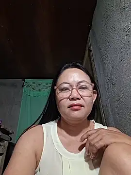 Snapshot of hotpinay_45 chatting on 04-25-26, 07:33 hotpinay 45 online show from 04-25-26, 07:33